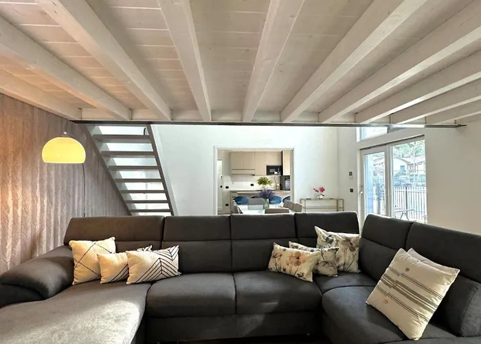 Apt. Virgo - Oasi Di Μενάτζιο