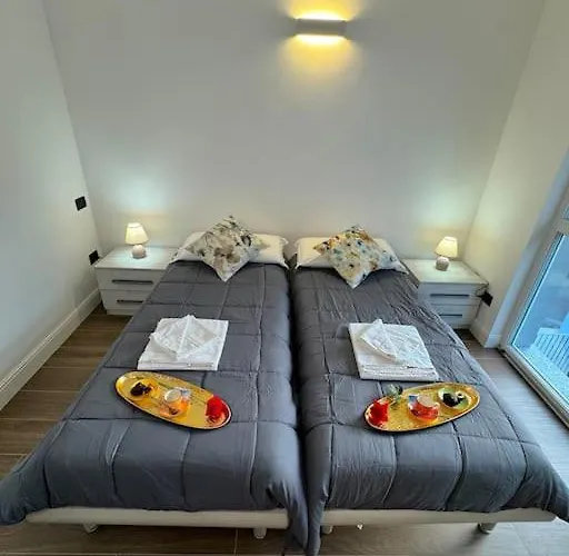 Apt. Virgo - Oasi Di * Μενάτζιο