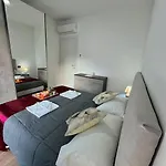 Apartment Apt. Virgo - Oasi Di