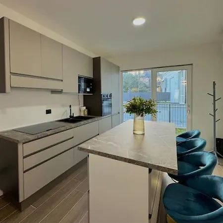 公寓 Apt. Virgo - Oasi Di *