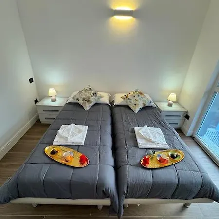 Apt. Virgo - Oasi Di * 메나지오