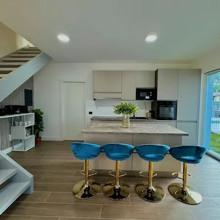 公寓 Apt. Virgo - Oasi Di